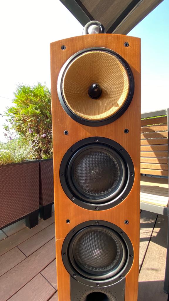 B&w sales 804 nautilus