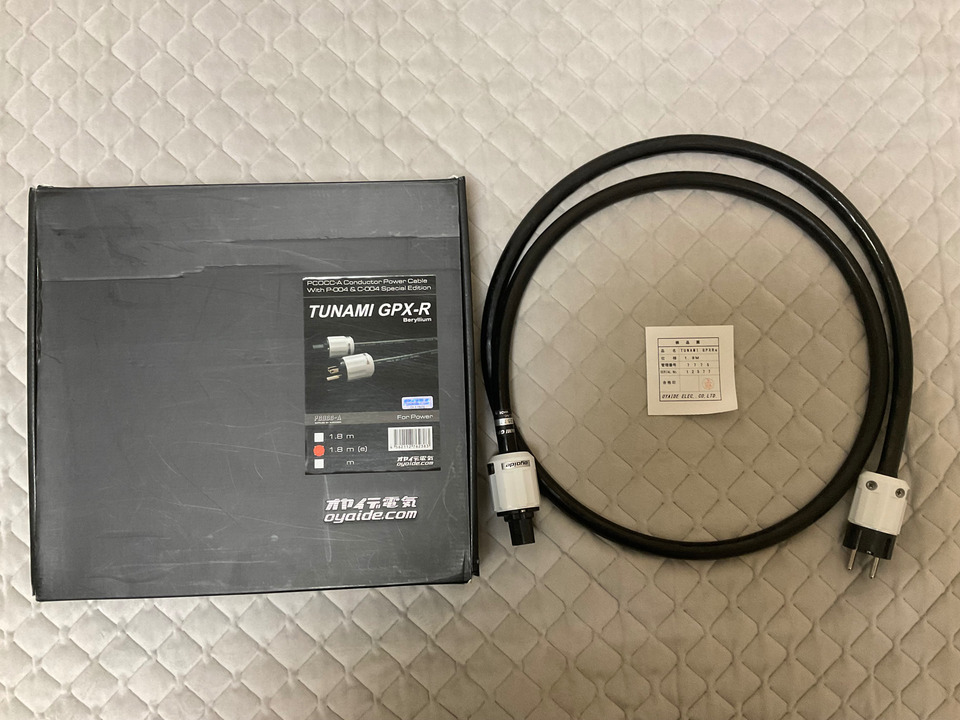Силовой кабель Oyaide Tunami GPX-Re 1.8m первой версии