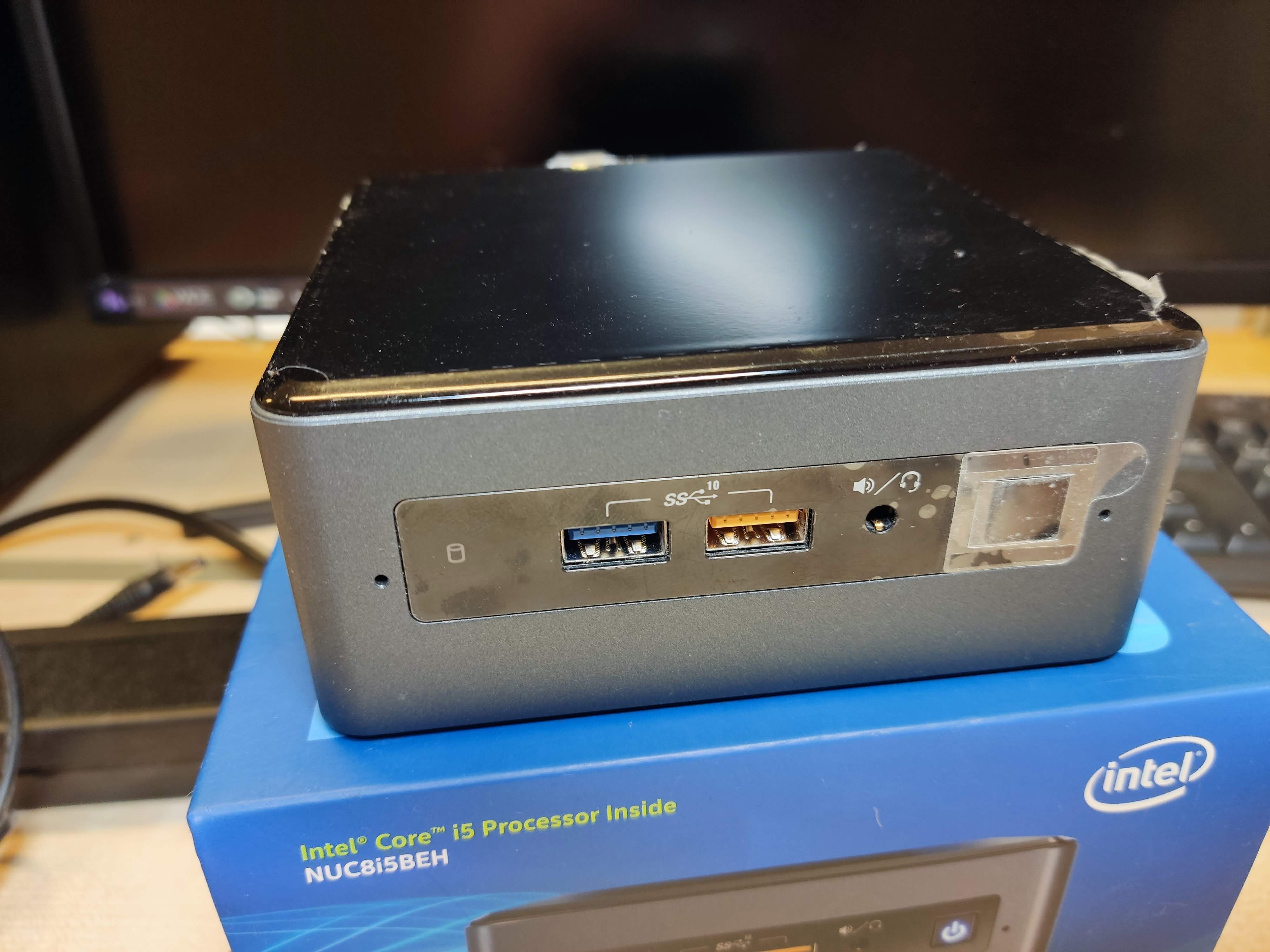 Intel NUC 8i5BEH2 16Gb 500Gb SSD DA Stereo