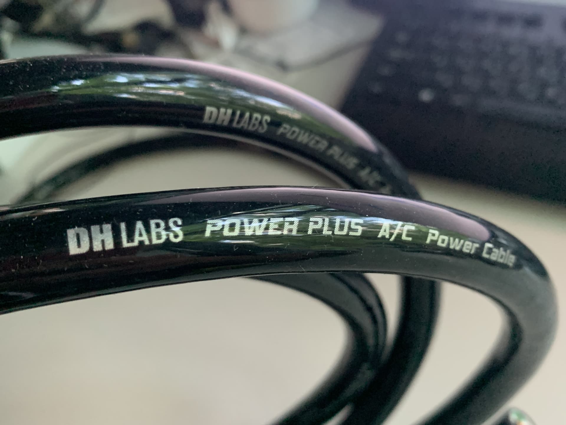 Power plus 3. DH Labs Power Plus. Кабель DH Labs Power Plus Power Cable 15 amp (IEC-Schuko) 2,0 м. Power Plus стабилизатор латорный. Dark Power Labs Sigma.