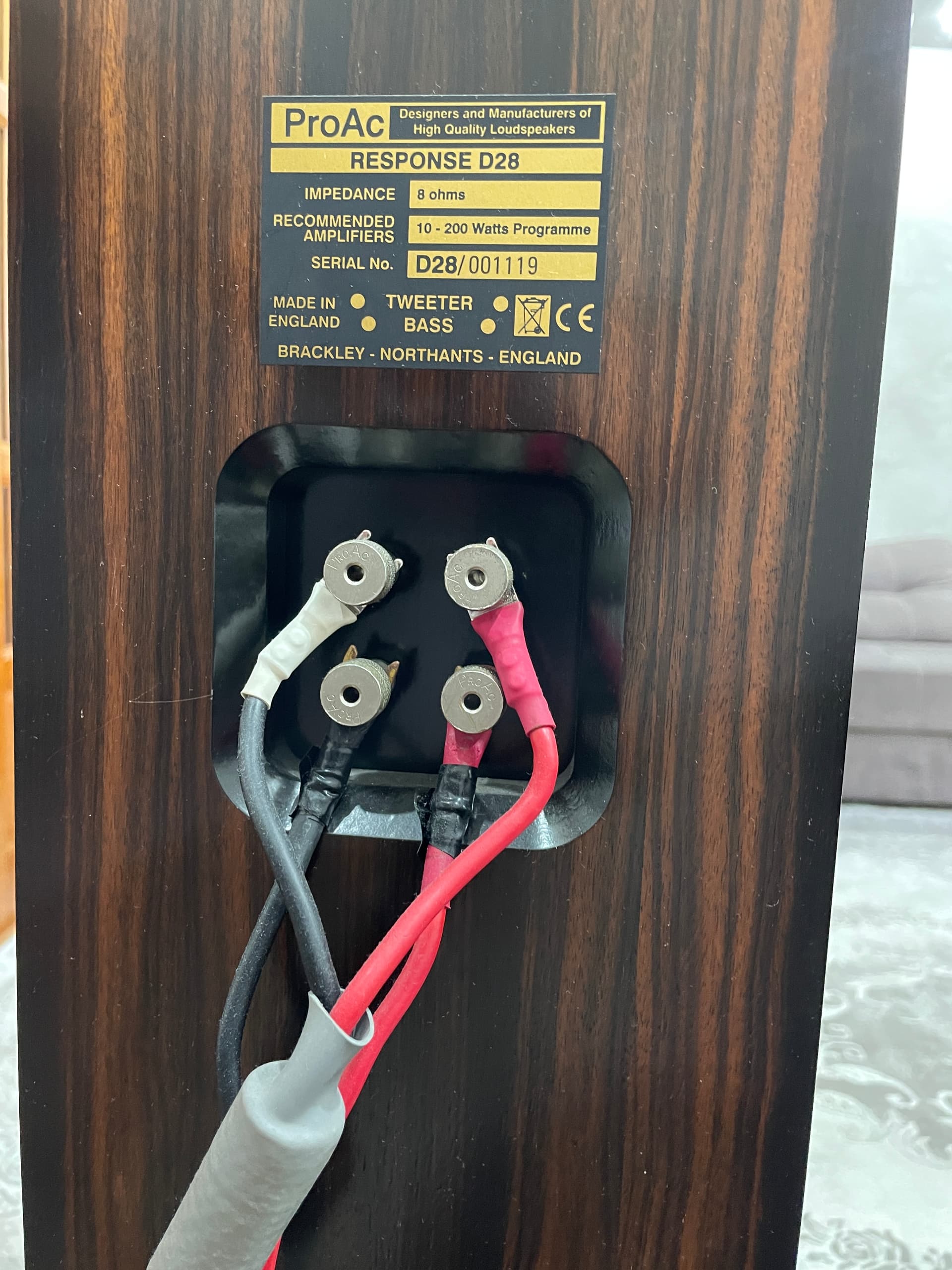 Proac response best sale d28