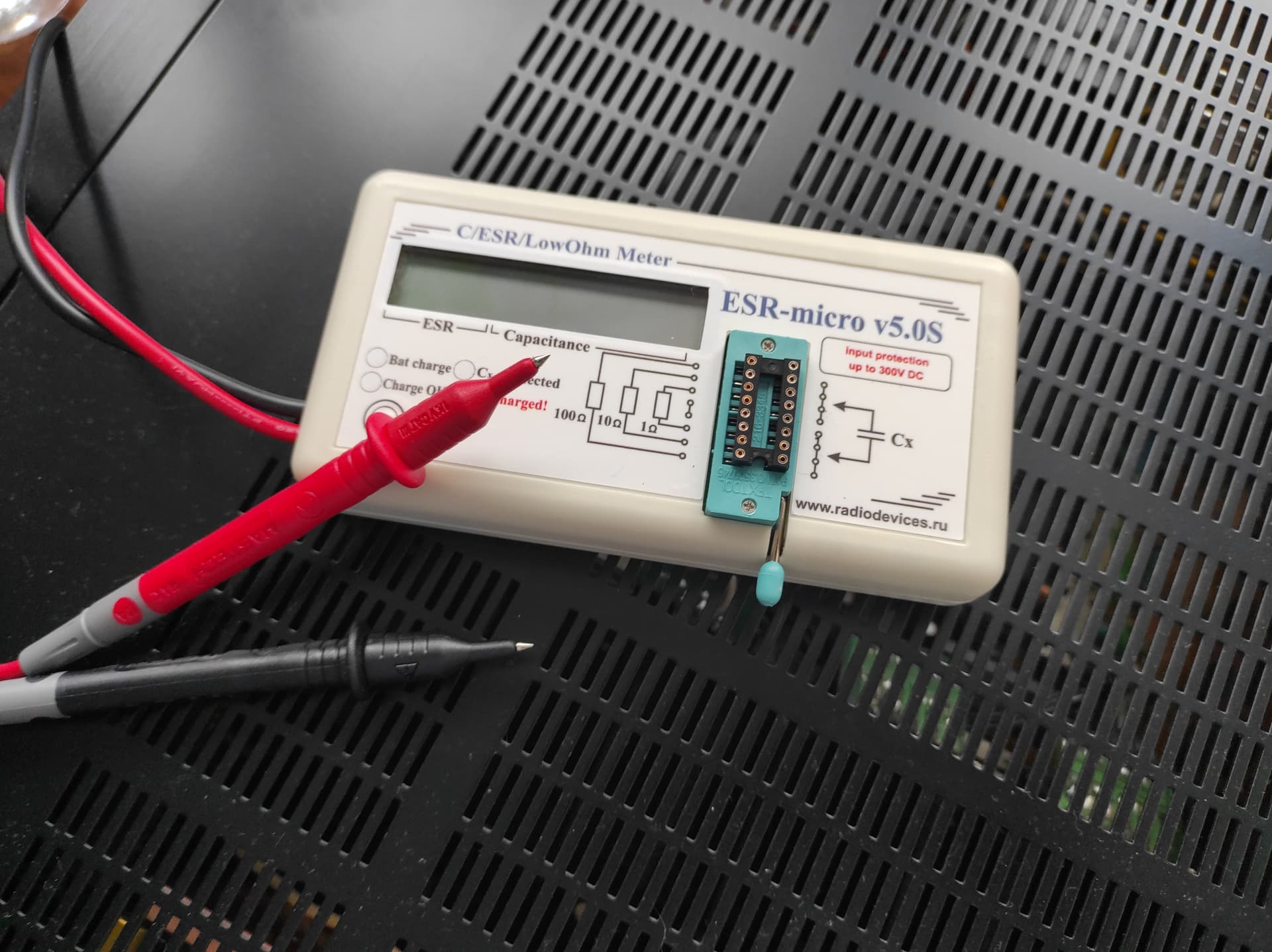 Обновление esr. Измеритель емкости (esr-micro v5.0s+). измеритель емкости esr-micro 4.0. esr micro v5.0. тестер конденсаторов esr.
