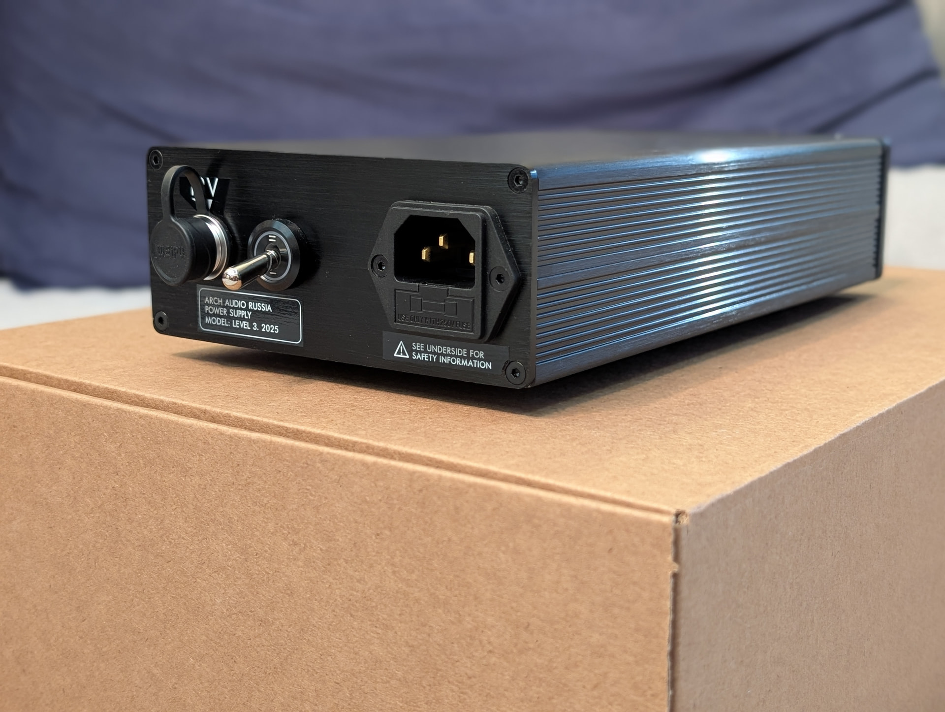 [ПРОДАНО] ЛБП Arch Audio L3 Дениса Nasa.gov 12v2.5A - Питание, стойки ...