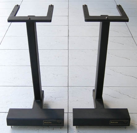 Avalon-Monitor-Stands-33-B
